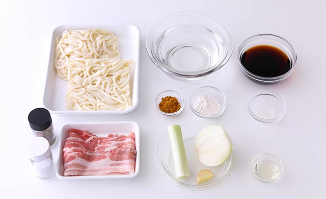 カレーうどんの全材料の写真