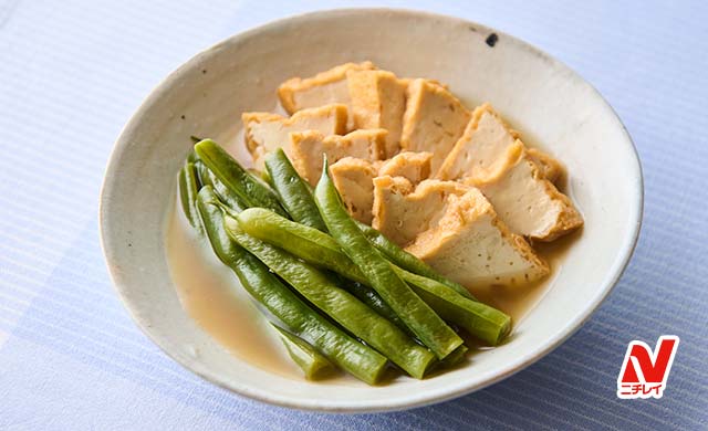 いんげんと厚揚げの煮物の写真