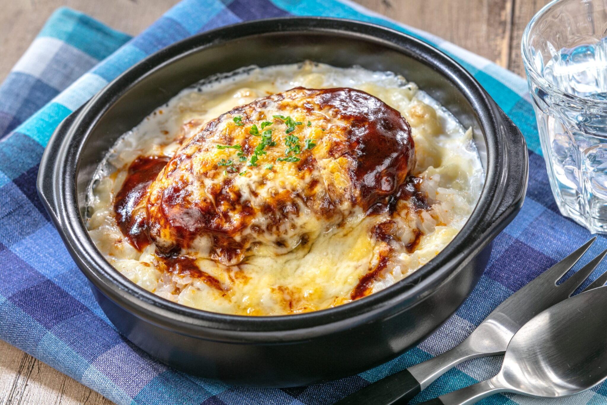 ハンバーグアレンジ特集【パスタ・ドリア・グラタンに変身！】 | 冷凍食品・冷凍野菜はニチレイフーズ
